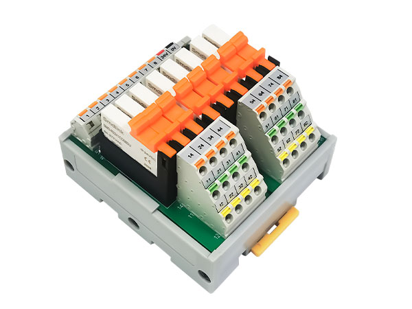 直插式繼電器模組(SMD-SR8DO-NP-1CO-TT) 直插式繼電器模組(SMD-SR8DO-NP-1CO-TT)